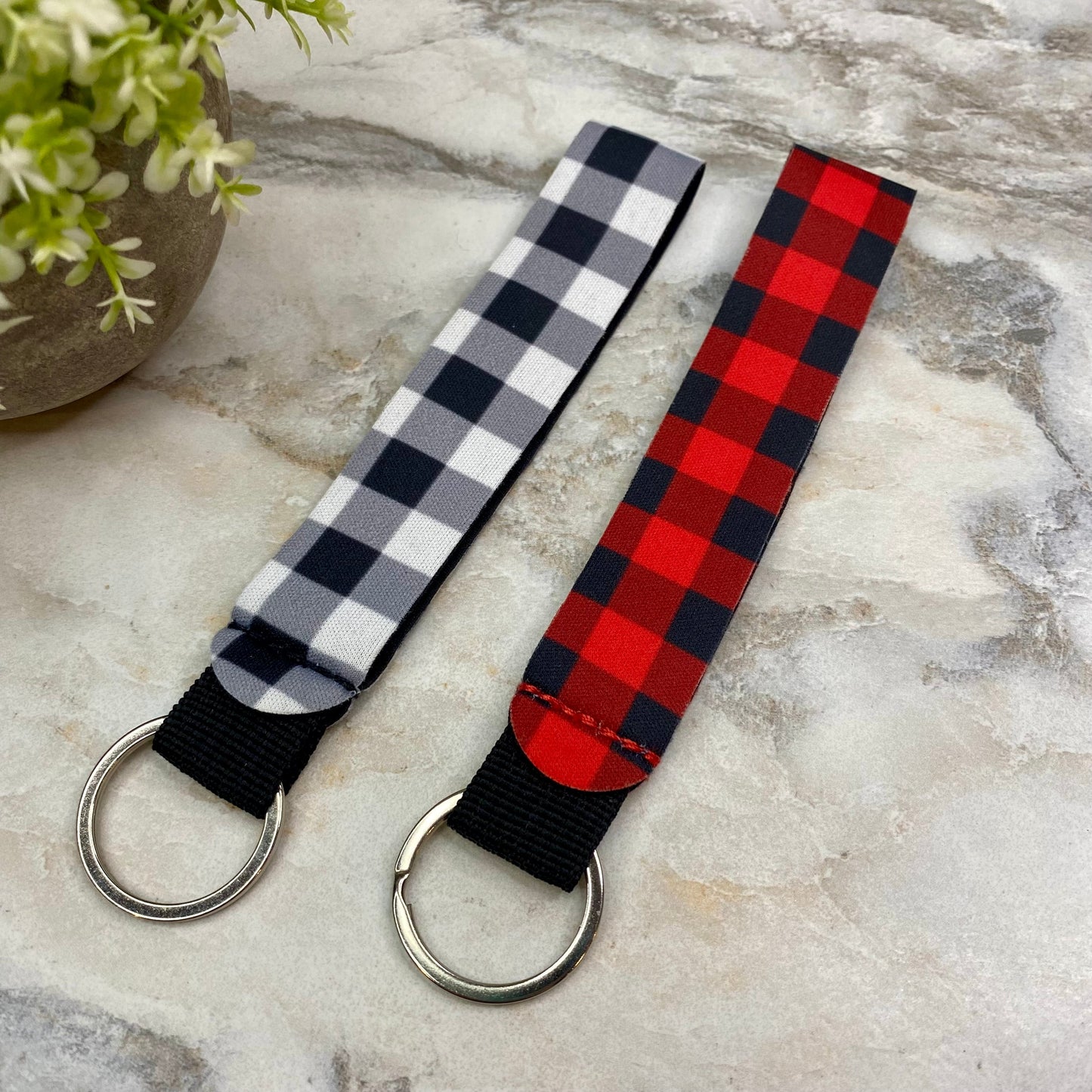 Wrist Lanyard with Keychain - Plaid