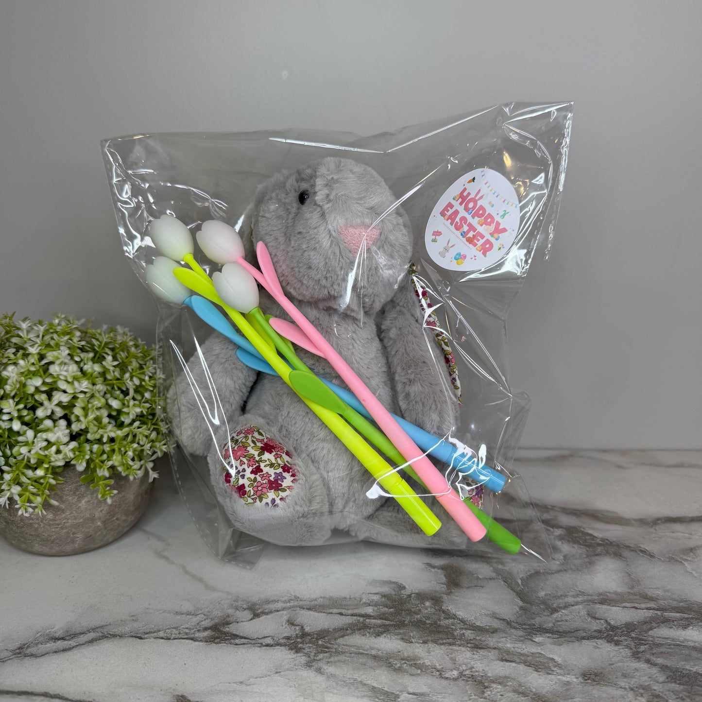 Bunny Floral Plush & Tulip Pen Bundled Set - Grey