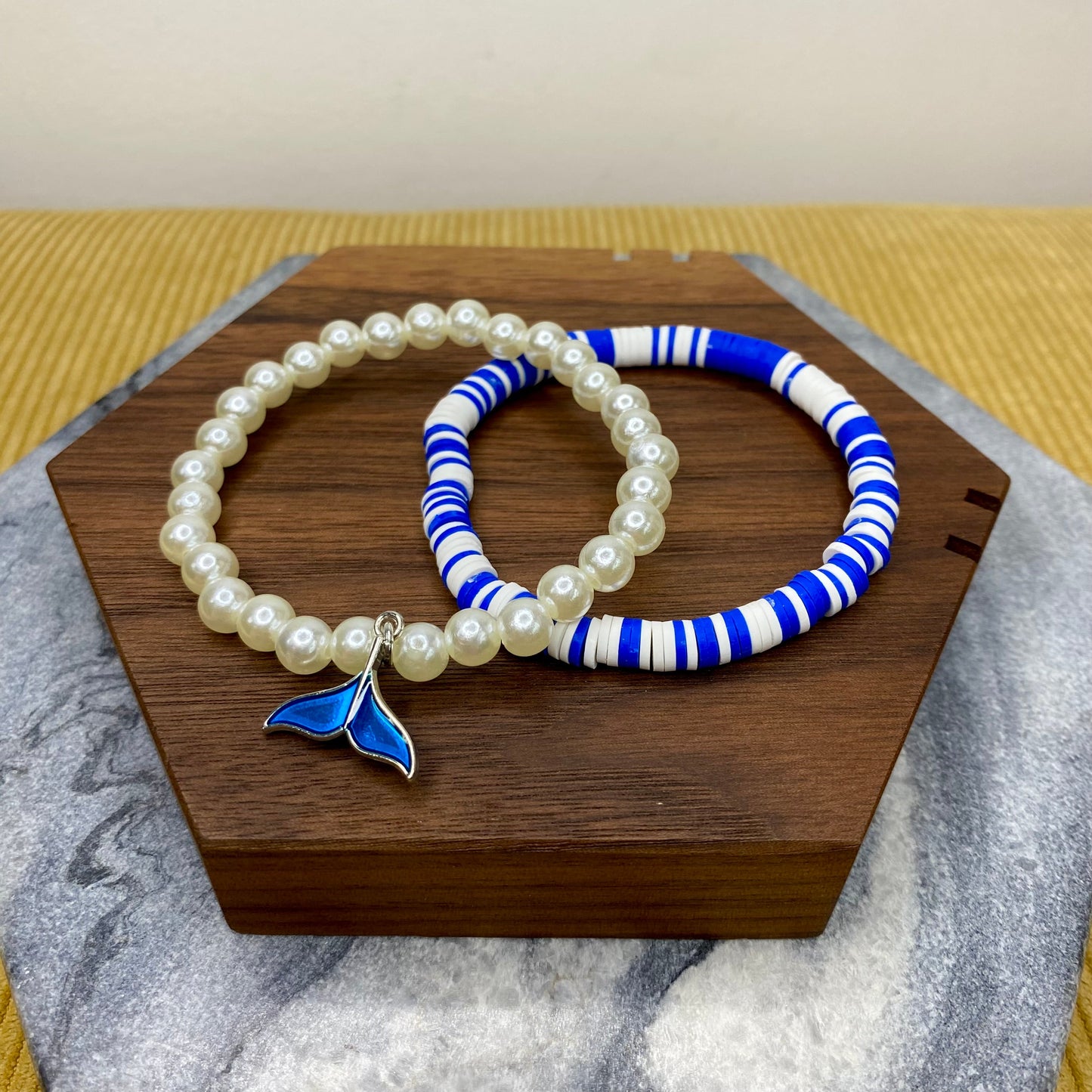 Bracelet - Whale Tail Set