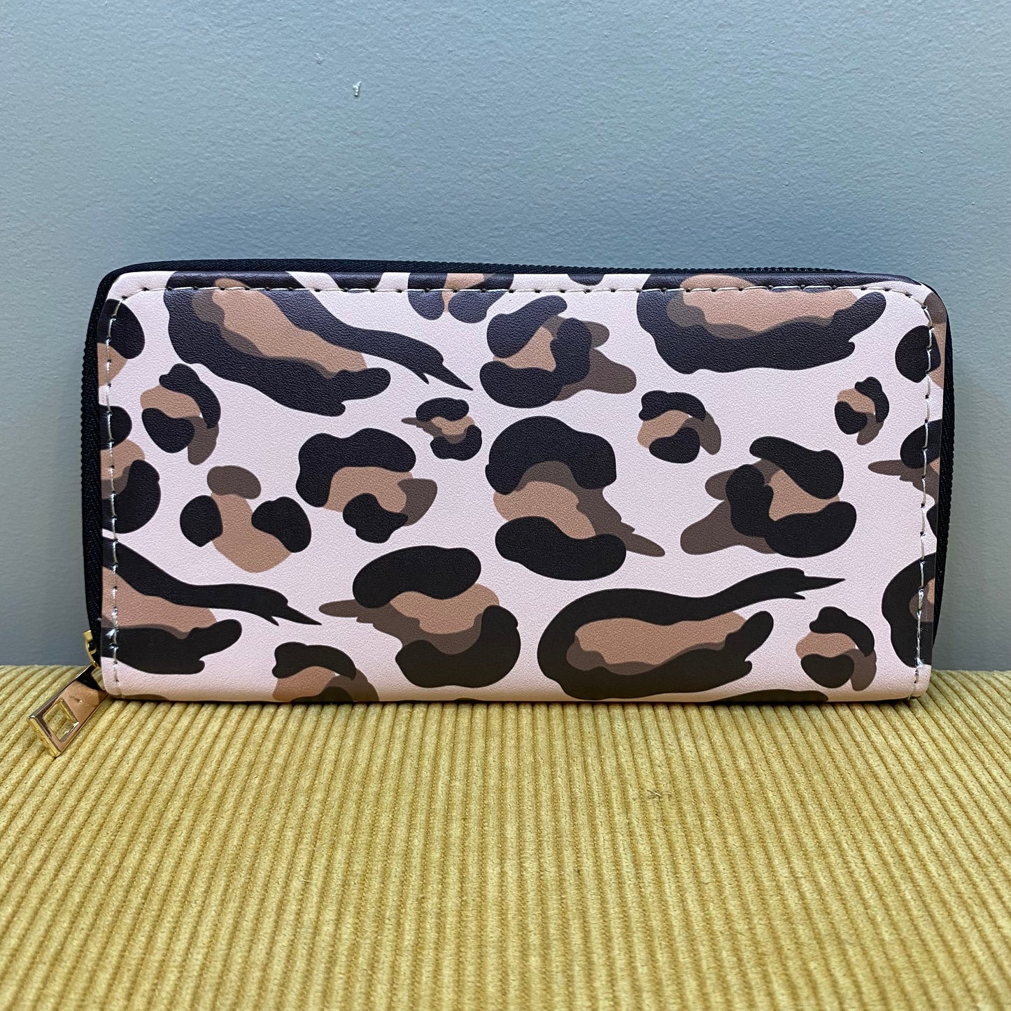 Wallet - Faux Leather - Light Pink Coffee Animal Print