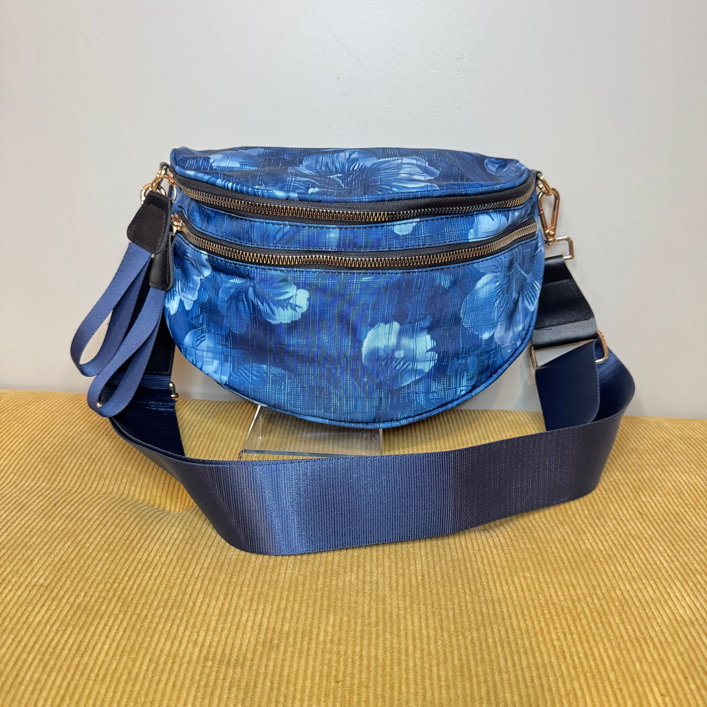 The Roni Nylon Crossbody - Blue Denim Floral