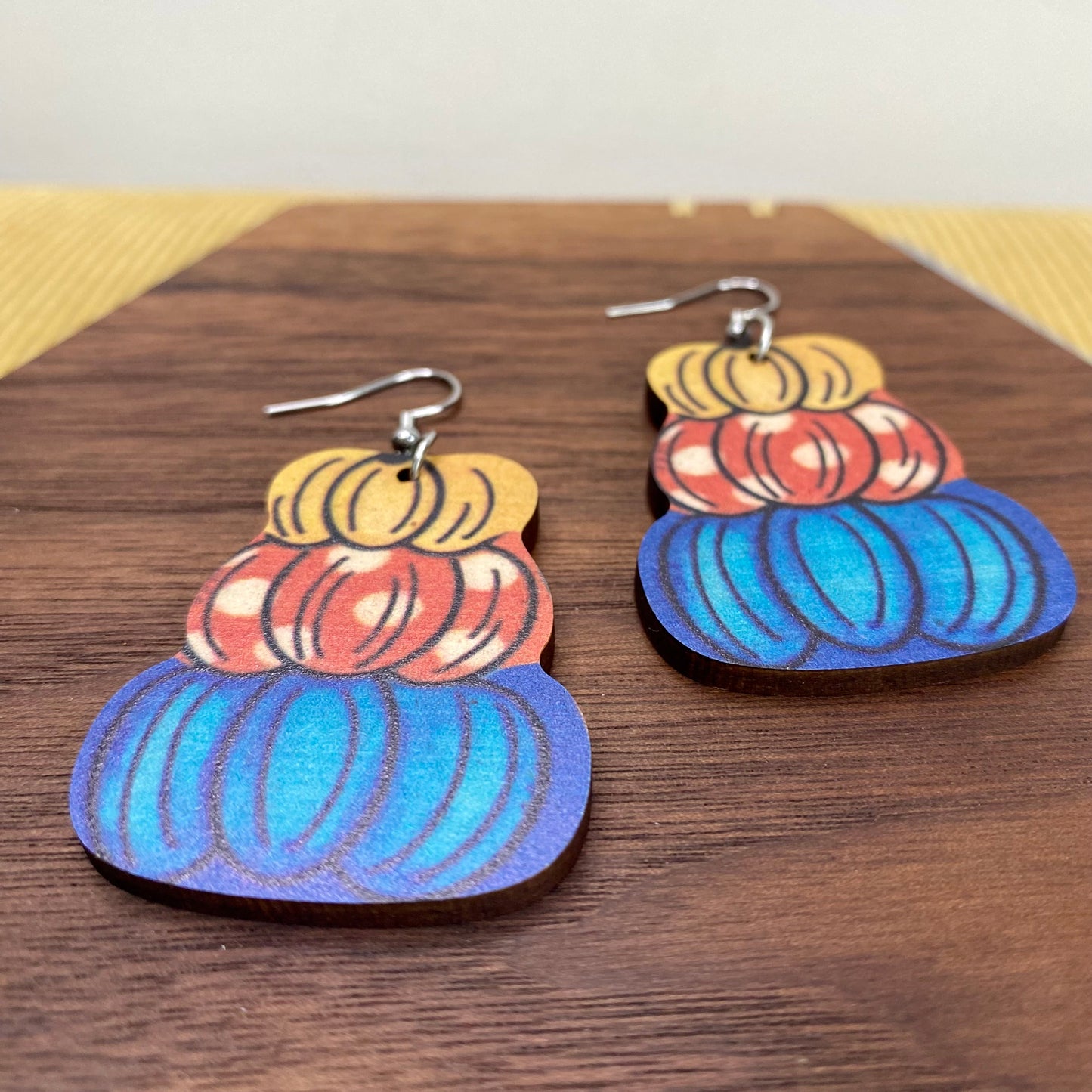 Wooden Dangle Earrings - Fall - Stacked Pumpkins